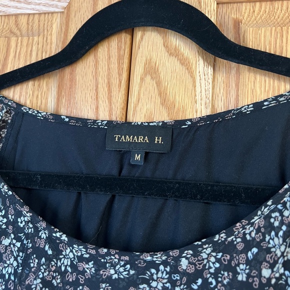 Black and Brown Floral Blouse - Picture 4 of 4